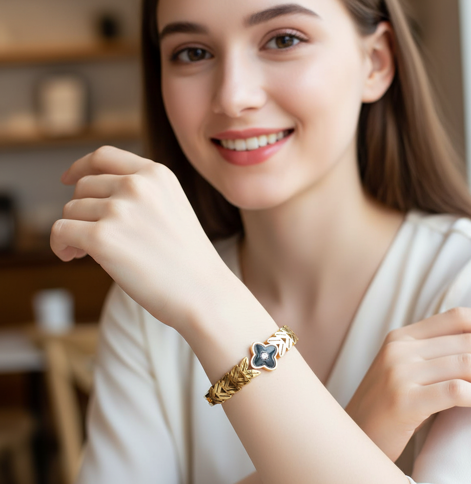 Black Petal Leaf Bangle