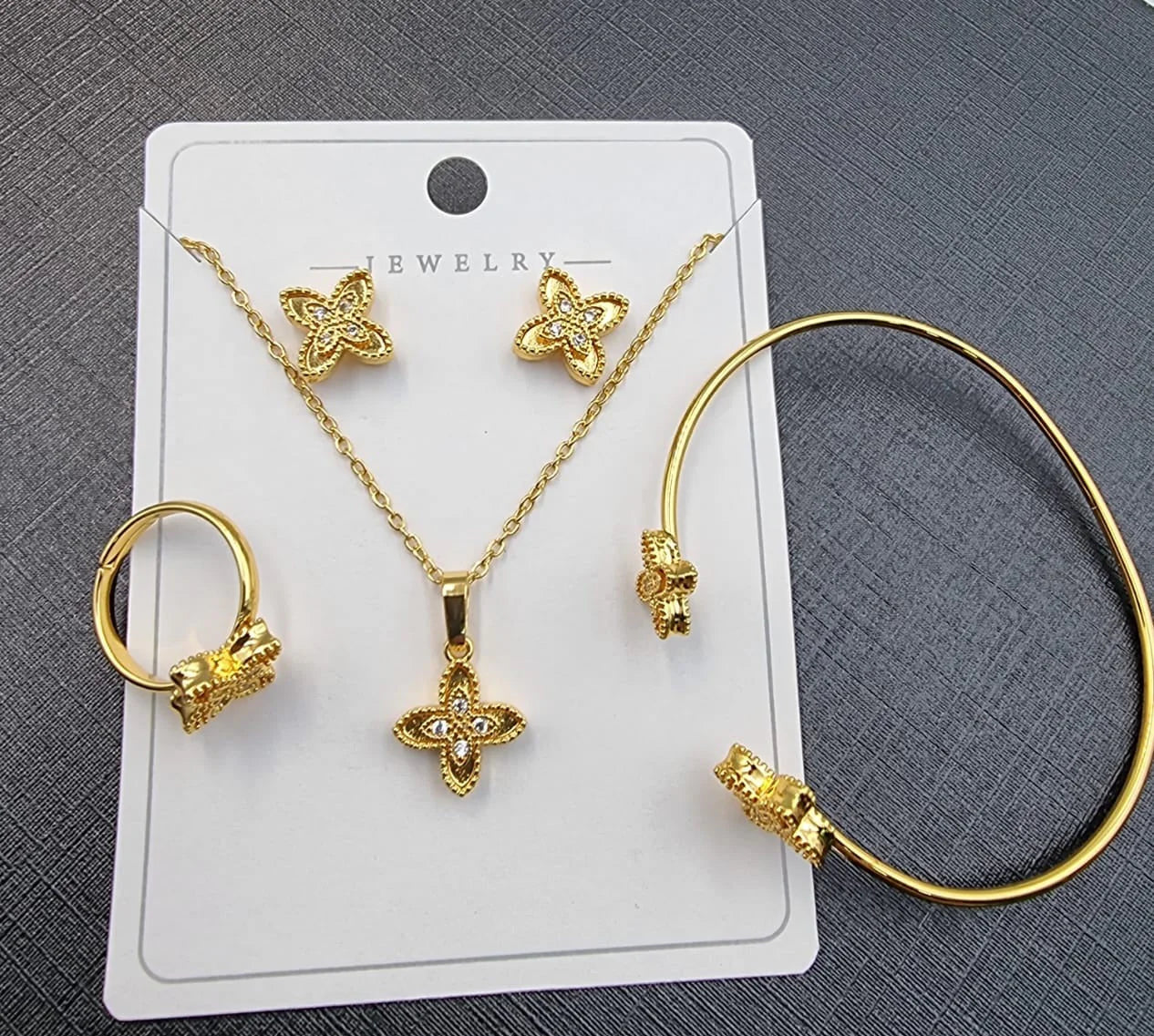 Gold Plated Four-Leaf Clover Jewellery Set