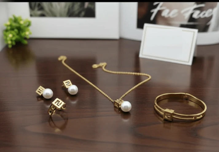 Pearl Drop Square Pendant Jewellery Set