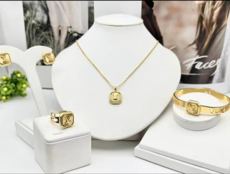 Square LV Emblem Jewellery Set