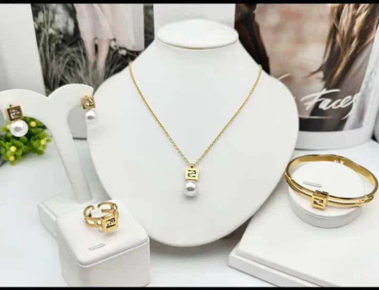 Pearl Drop Square Pendant Jewellery Set