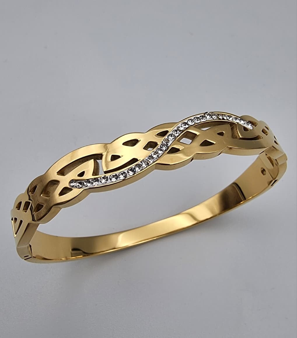 Crystal Wave Pattern Bangle